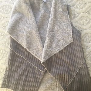 Nana macs vest size m